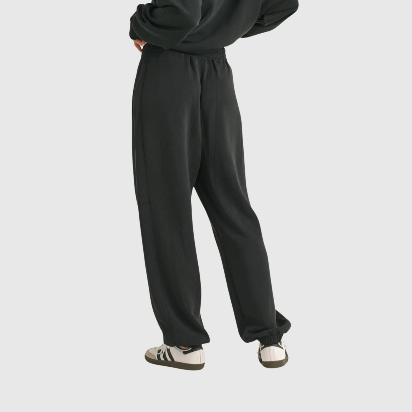 Air Scuba Low Rise Jogger Pants in Black