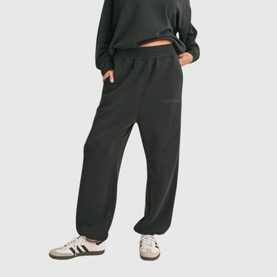 Air Scuba Low Rise Jogger Pants in Black