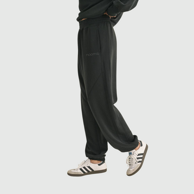 Air Scuba Low Rise Jogger Pants in Black