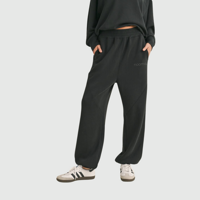 Air Scuba Low Rise Jogger Pants in Black